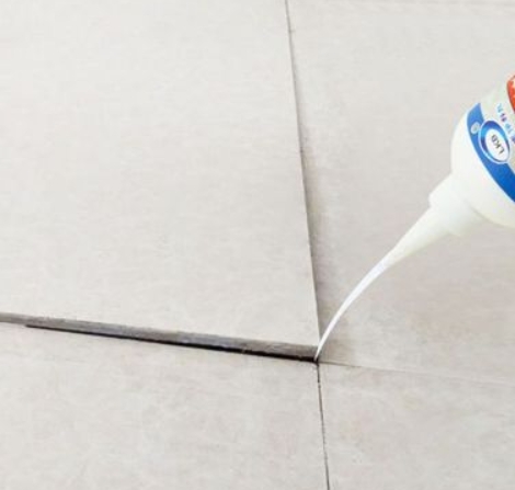 道真仡瓷砖空鼓维修公司分享卫生间瓷砖脱落的原因可能有以下几点